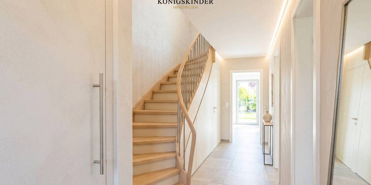 Reihenmittelhaus Stuttgart Zazenhausen - 6 Zimmer, 150 m&sup2;, 499.000&euro; | Angebot:25984386