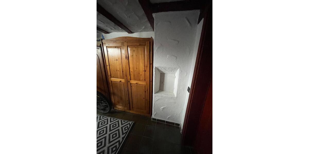 Von privat: 1 12 Zimmerwohnung in historischem Haus in Esslingen 2 zimmer