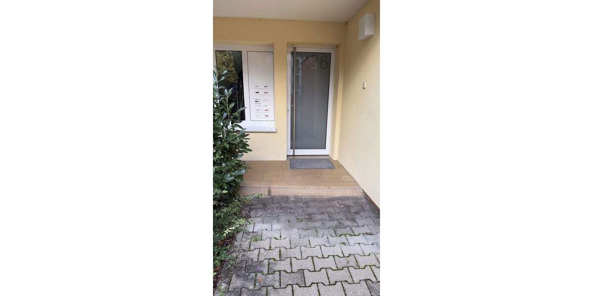 4,5-Zimmer-Wohnung Halbhöhenlage von Stuttgart, Renoviert, EBK, 2XBalkon, Stellplatz, u.m.v. 4 zimmer