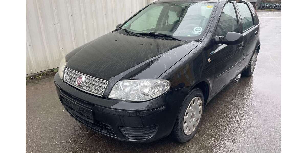 Fiat Punto 84.000 km 1.990 &euro; Böblingen 71034