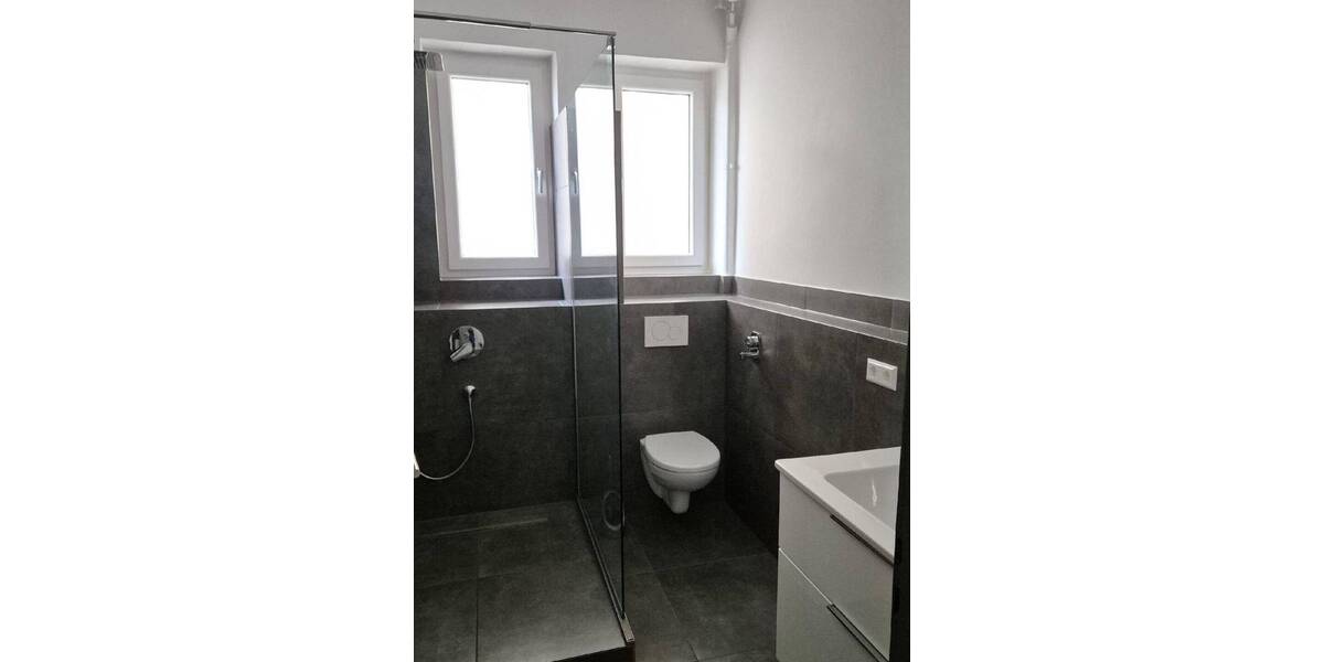 Gewerbeobjekt Stuttgart Ost - 3 Zimmer, 1.800&euro; | Angebot:26472842