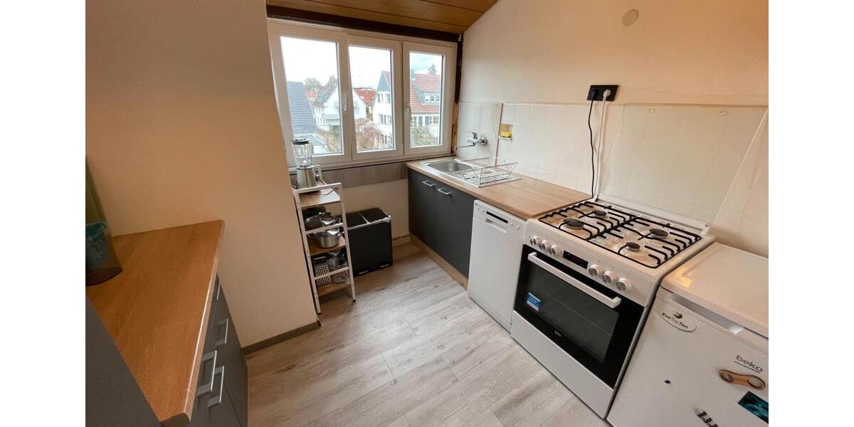 Dachgeschoßwohnung Stuttgart Vaihingen - 2.5 Zimmer, 75 m&sup2;, 720&euro; | Angebot:26409984