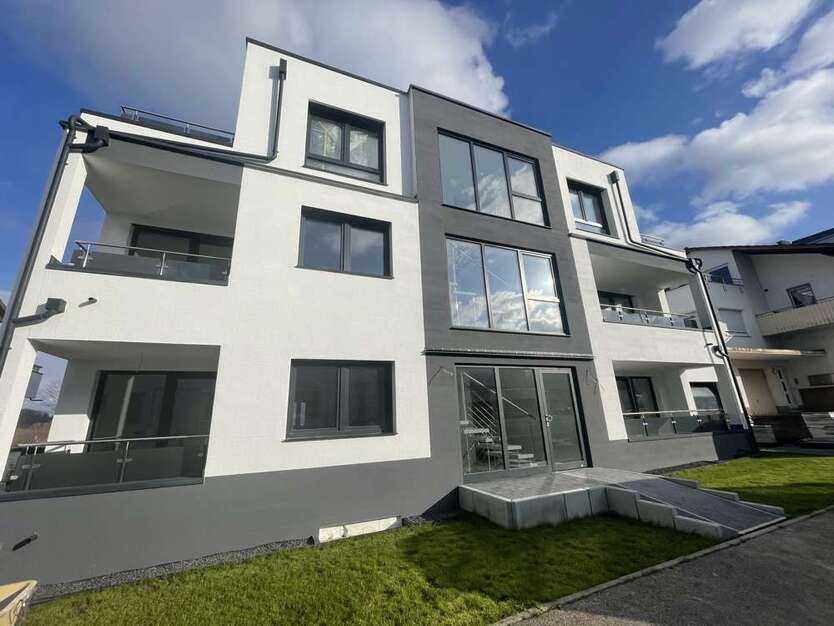 Haus zum Kaufen in Niefern-Öschelbronn 2.050.000 € 389.27 m²