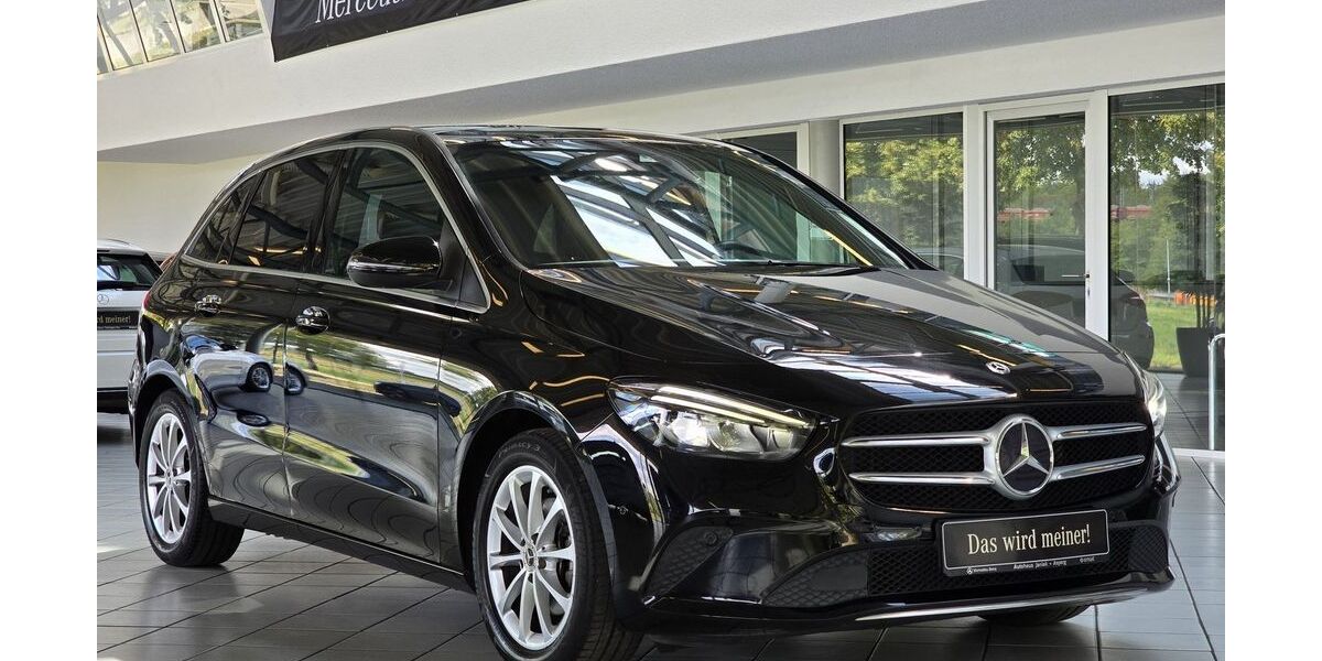 Mercedes-Benz B 200 94.175 km 22.450 &euro; Asperg 71679