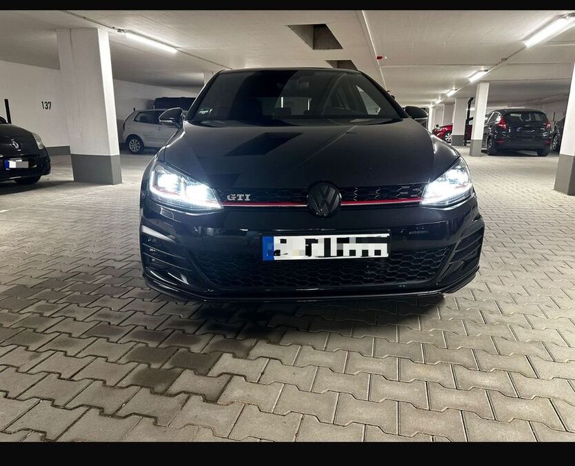 VW Golf 141.000 km 19.900 € Stuttgart 70499