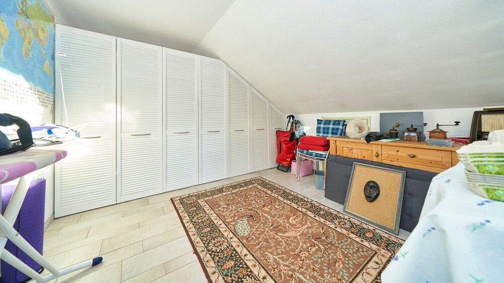 Mehrfamilienhaus, Wohnhaus Asperg - 6 Zimmer, 164 m&sup2;, 575.000&euro; | Angebot:24793791