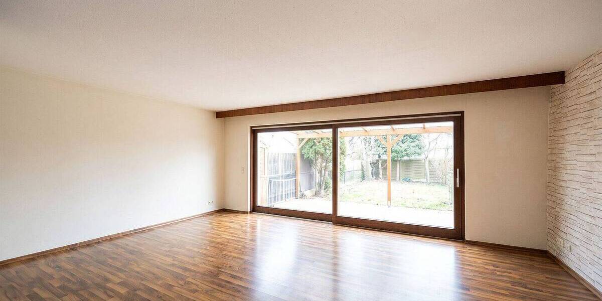Reihenmittelhaus Ditzingen - 5 Zimmer, 128 m&sup2;, 460.000&euro; | Angebot:26501546