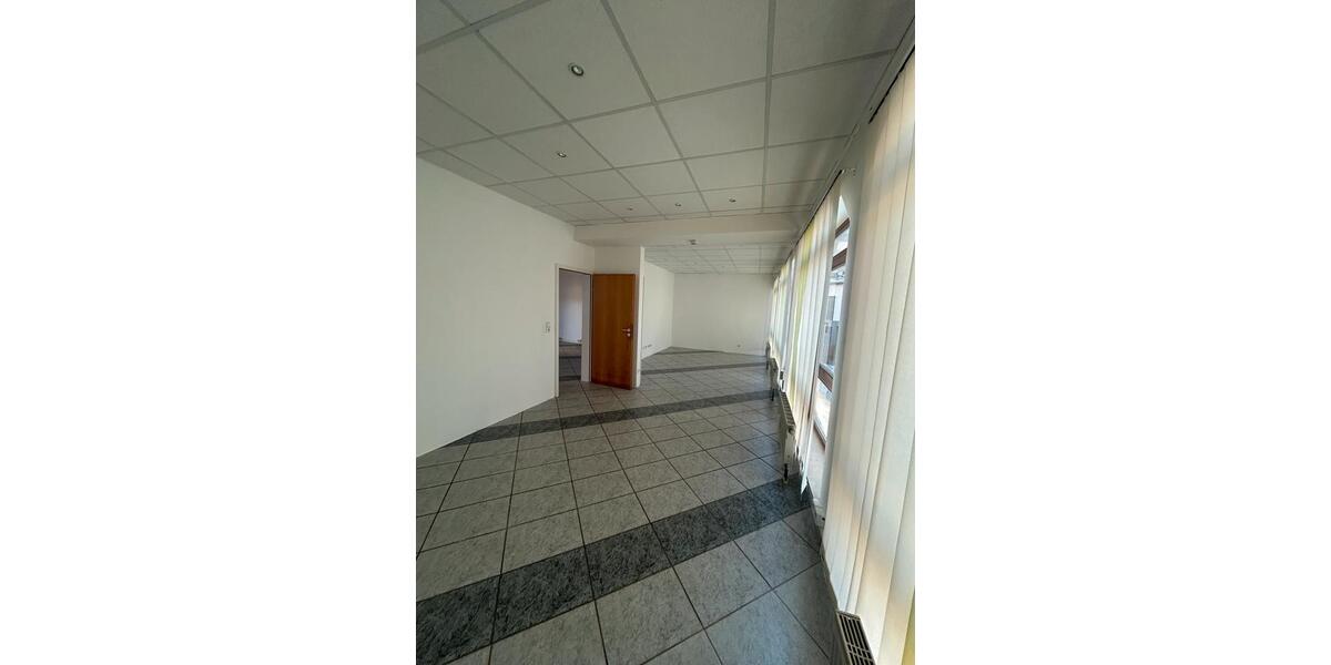 Gewerbeobjekt Rutesheim - 1.200&euro; | Angebot:24749351