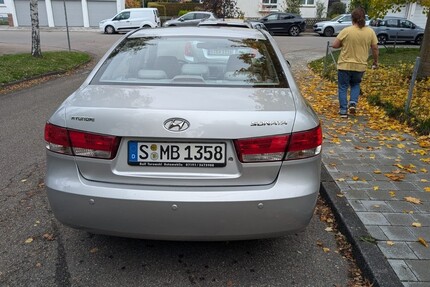 Hyundai Sonata 138.400 km 2.700 &euro; Stuttgart 70173