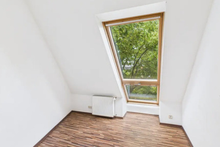 Moderne neu renovierte 3-Zimmer-Dachgeschoßwohnung in Waiblingen