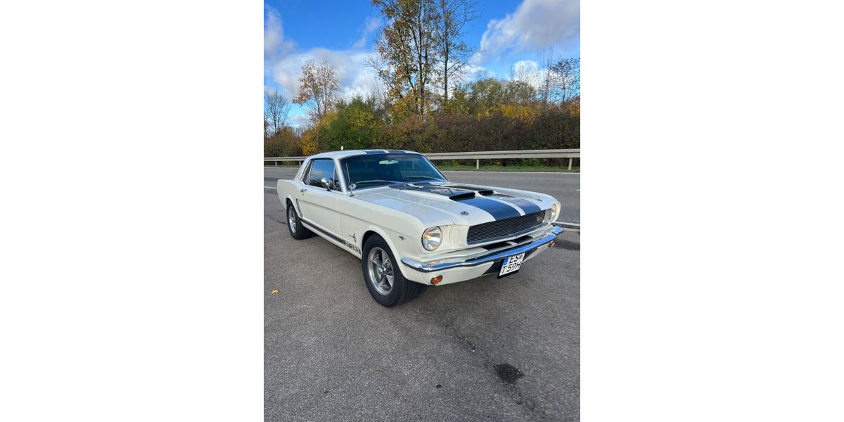 Ford Mustang 141.622 km 43.000 &euro; Esslingen 73728