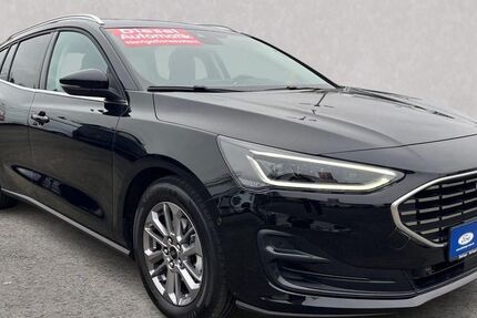Ford Focus 19.300 km 27.490 € Nürtingen 72622