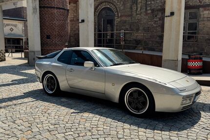 Porsche 944 102.830 km 42.900 &euro; Stuttgart 70173