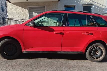 Skoda Fabia 122.800 km 11.900 &euro; Stuttgart 70195