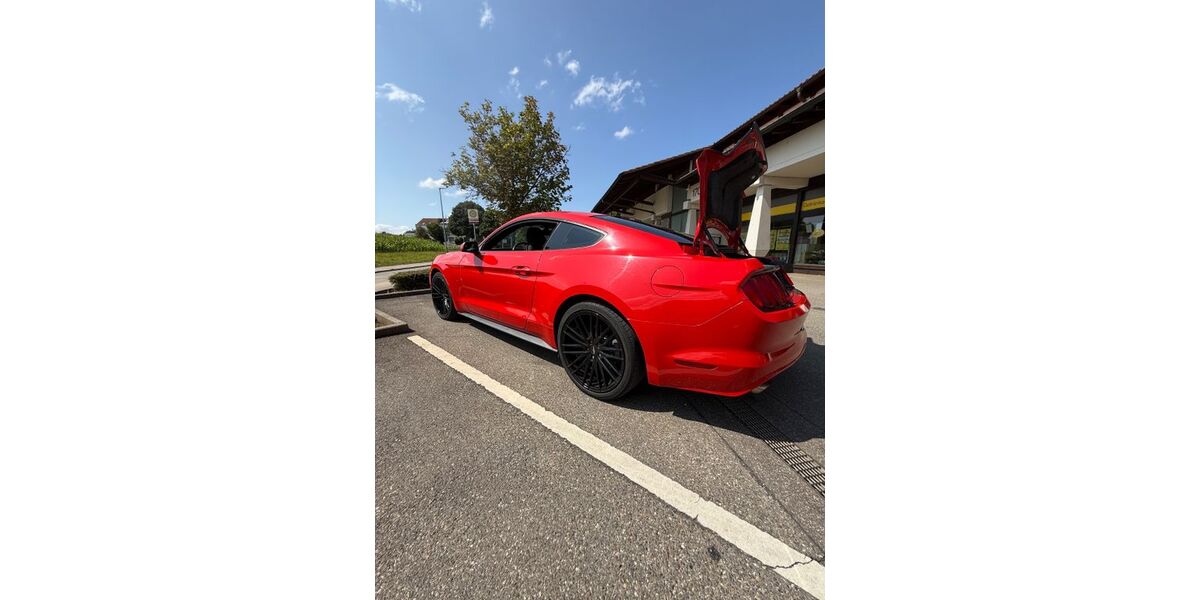 Ford Mustang 116.983 km 18.500 &euro; Esslingen 73734
