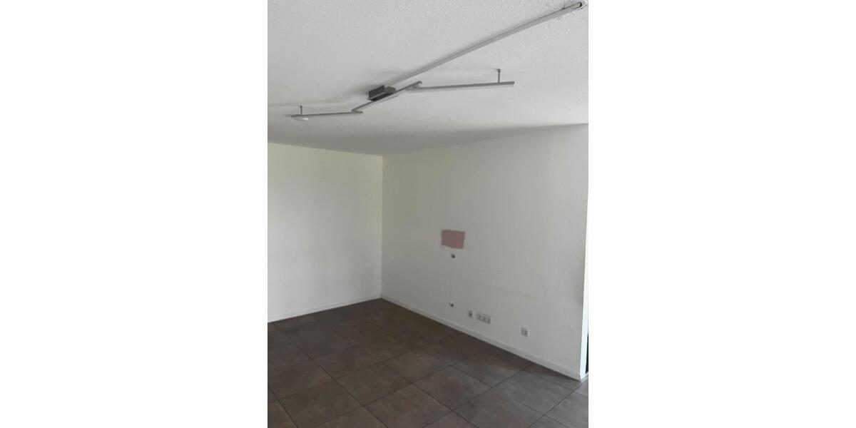 Etagenwohnung Stuttgart Bad Cannstatt - 3 Zimmer, 81 m&sup2;, 420.000&euro; | Angebot:26885480
