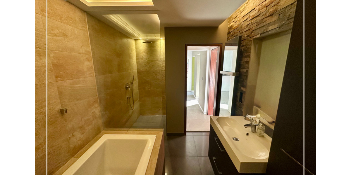 Mehrfamilienhaus, Wohnhaus Leinfelden-Echterdingen Echterdingen - 9 Zimmer, 275 m&sup2;, 850.000&euro; | Angebot:25447521