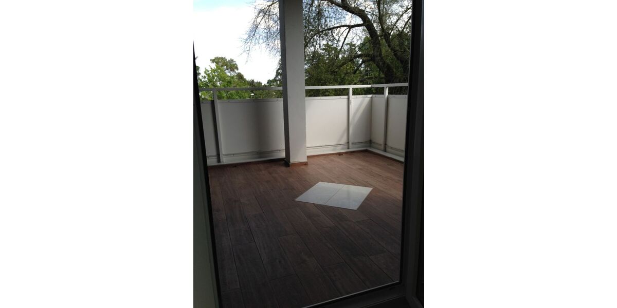 Renovierte 3-Zimmer-Wohnung mit Balkon in S-Botnang - 3- Stuttgart Botnang | Angebot:26296234