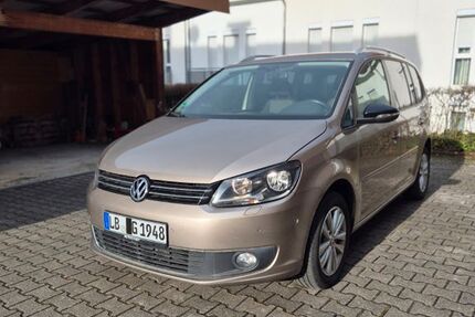 VW Touran 161.301 km 10.500 &euro; Markgröningen 71706