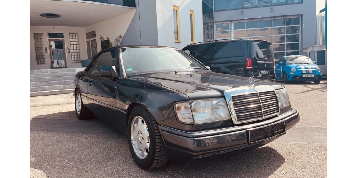Mercedes-Benz CE 300 204.000 km 19.900 € Korntal-Münchingen 70825