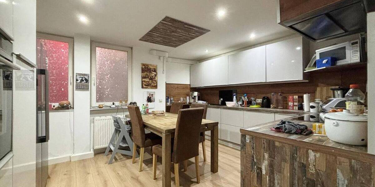 Einfamilienhaus Stuttgart Mitte - 1 Zimmer, 280 m&sup2;, 990.000&euro; | Angebot:26208419