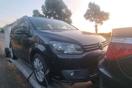 VW Touran 241.000 km 5.000 &euro; Stuttgart 70499