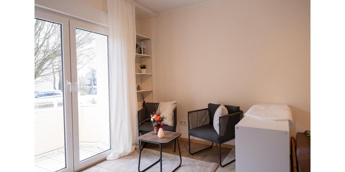 Hochparterre Stuttgart Degerloch - 1.5 Zimmer, 28 m&sup2;, 665&euro; | Angebot:26152553