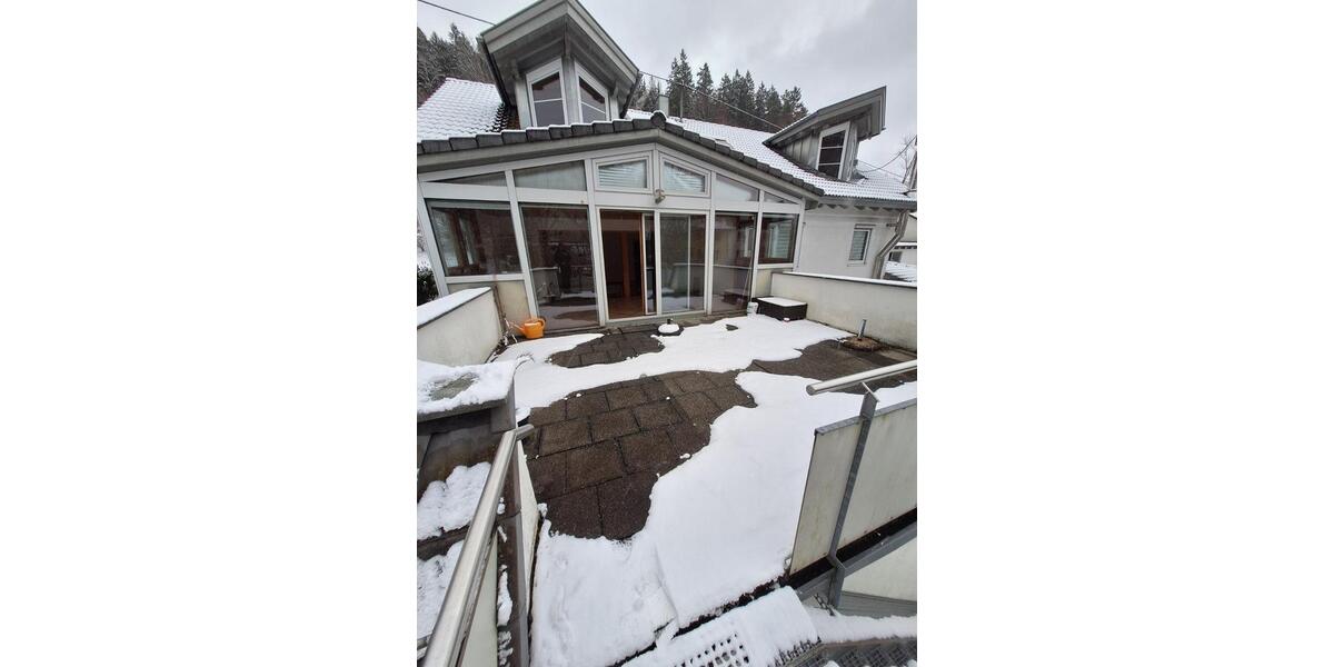 Erdgeschoßwohnung Gärtringen - 4.5 Zimmer, 138 m&sup2;, 1.250&euro; | Angebot:24473860