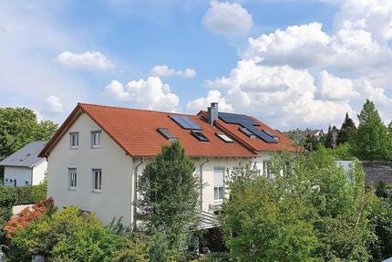 Lichtdurchflutete, exklusive Wohnung mit EBK und TG Platz im schönen Asperg mit S-Bahn-Anschluss ! 4 zimmer