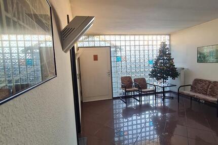 Büroeinheit, Praxiseinheit, Büroräume, Gewerbefläche,Lagerfläche zimmer