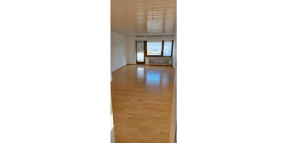 Etagenwohnung Ludwigsburg Hoheneck - 3 Zimmer, 76 m&sup2;, 1.310&euro; | Angebot:26325783