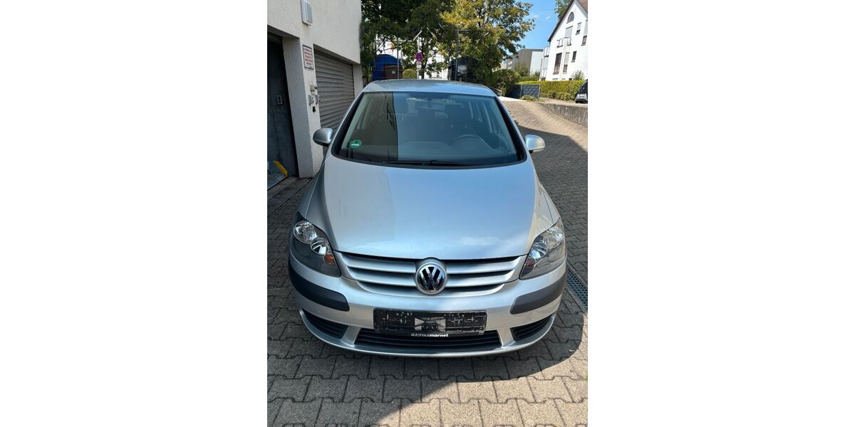 VW Golf Plus 88.000 km 3.980 &euro; Metzingen 72555