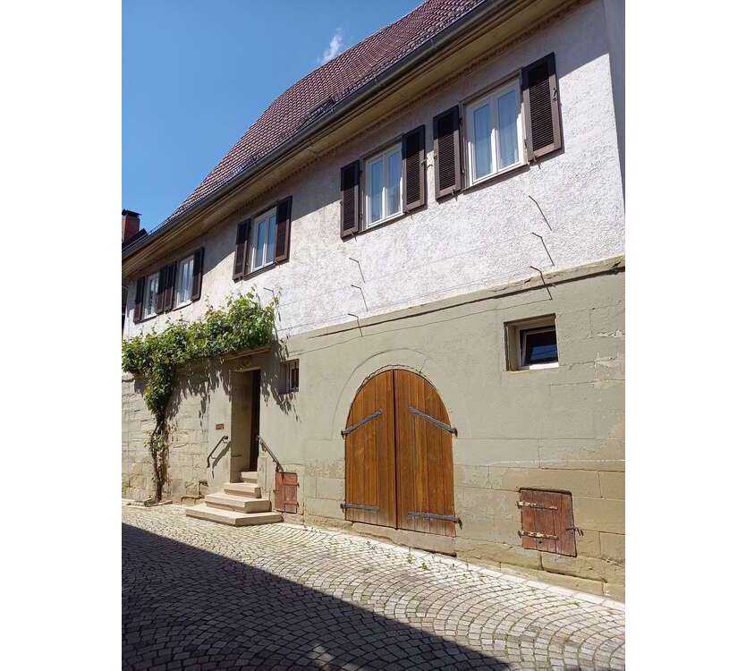 Haus zum Kaufen in Großbottwar 325.000 € 160 m²