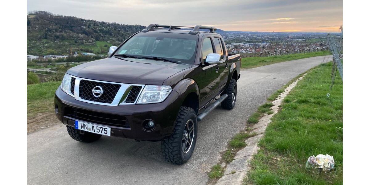 Nissan Navara 198.000 km 15.500 &euro; weinstadt 71384