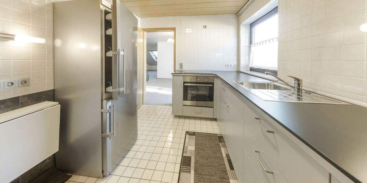 Mehrfamilienhaus, Wohnhaus Besigheim - 7 Zimmer, 225 m&sup2;, 876.000&euro; | Angebot:25749260