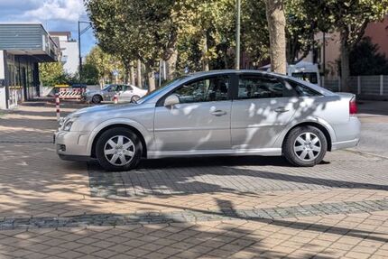 Opel Vectra 124.000 km 2.450 &euro; Markgröningen 71706