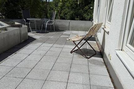 LE-Musberg: 4,5-Zimmer-Wohnung mit großer Dachterrasse & Garage - renovierungsbedürftig