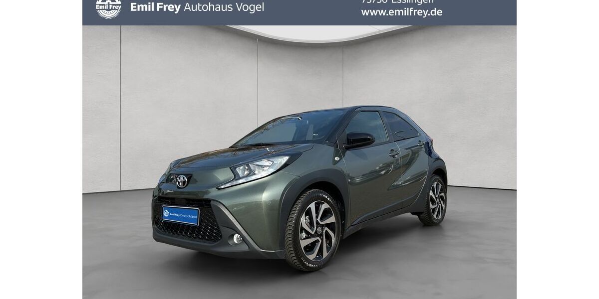 Toyota Aygo (X) 21.866 km 14.370 &euro; Esslingen 73730