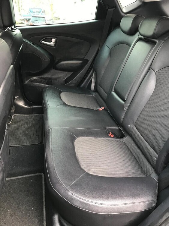 Hyundai IX35 128.000 km 11.900 € Stuttgart 70173