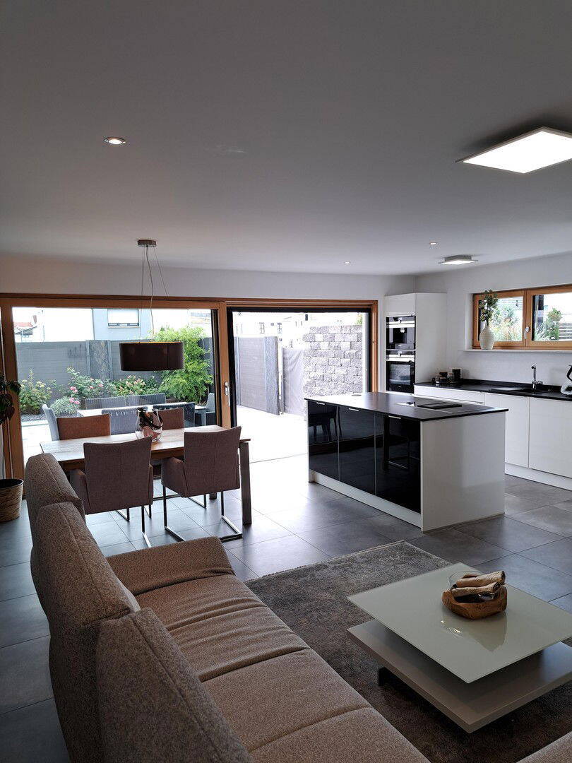 Hochwertige Doppelhaushälfte mit Pool und Sauna in ruhiger Lage von Gärtringen 6 zimmer