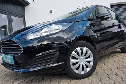 Ford Fiesta 88.000 km 5.888 &euro; Stuttgart 70563