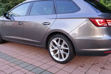 Seat Leon 220.000 km 7.200 &euro; Stuttgart 70195
