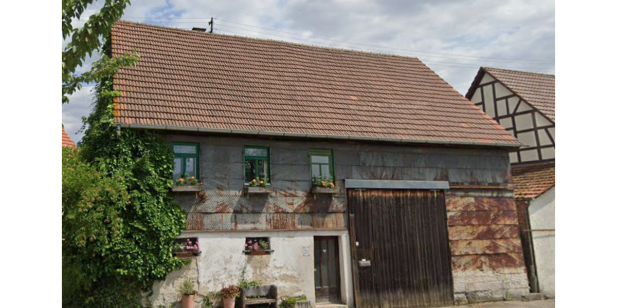Haus mit Scheune zur Sanierung in Sachsenheim-Hohenhaslach zimmer