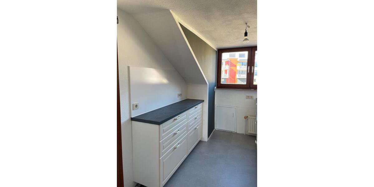Dachgeschoßwohnung Esslingen am Neckar - 2 Zimmer, 56 m&sup2;, 1.030&euro; | Angebot:26271080