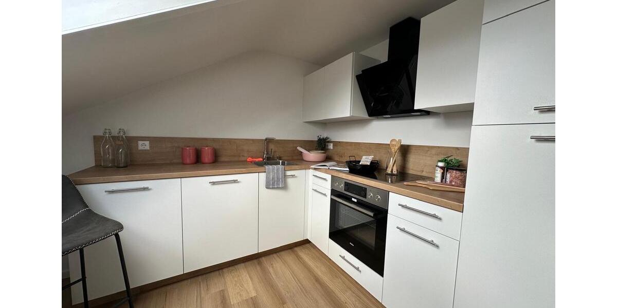 Dachgeschoßwohnung Ditzingen - 2.5 Zimmer, 52 m&sup2;, 950&euro; | Angebot:26315108