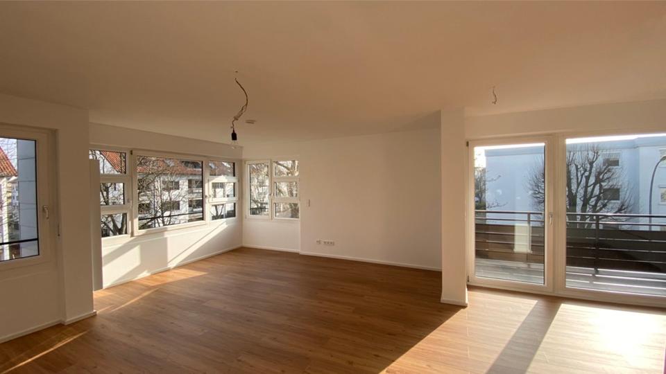 Stilvolle 2,5 Zimmer Whg, Balkon, EBK, Hobbyraum, Fellbach 2. OG 2 zimmer