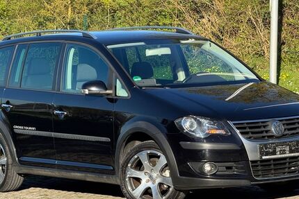 VW Touran 175.000 km 5.500 &euro; Stuttgart 70437