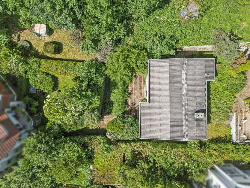 Haus zum Kaufen in Stuttgart 1.090.000 € 193.01 m²