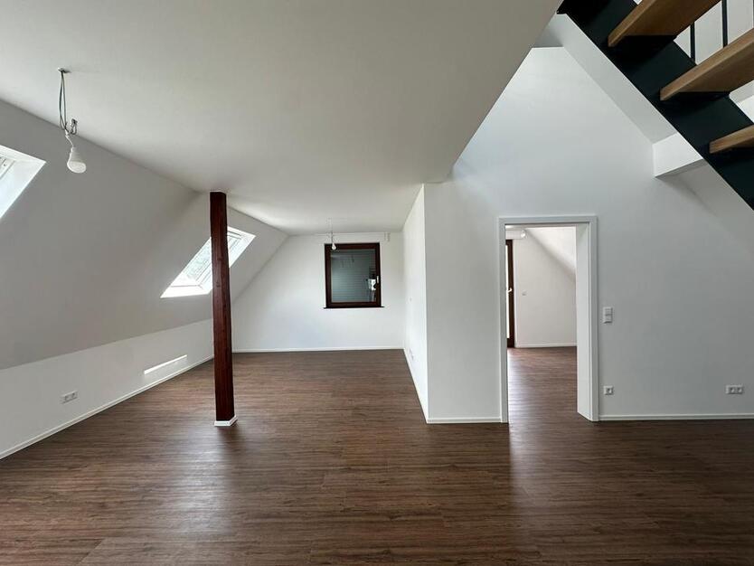 Moderne 4-Zimmer-Maisonette-Wohnung in Ostfildern Nellingen