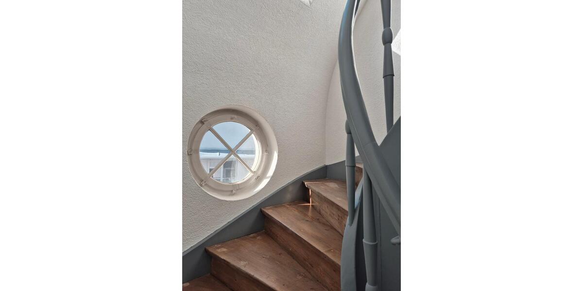 Dachgeschoßwohnung Stuttgart Luginsland - 2 Zimmer, 68 m&sup2;, 850&euro; | Angebot:26348636